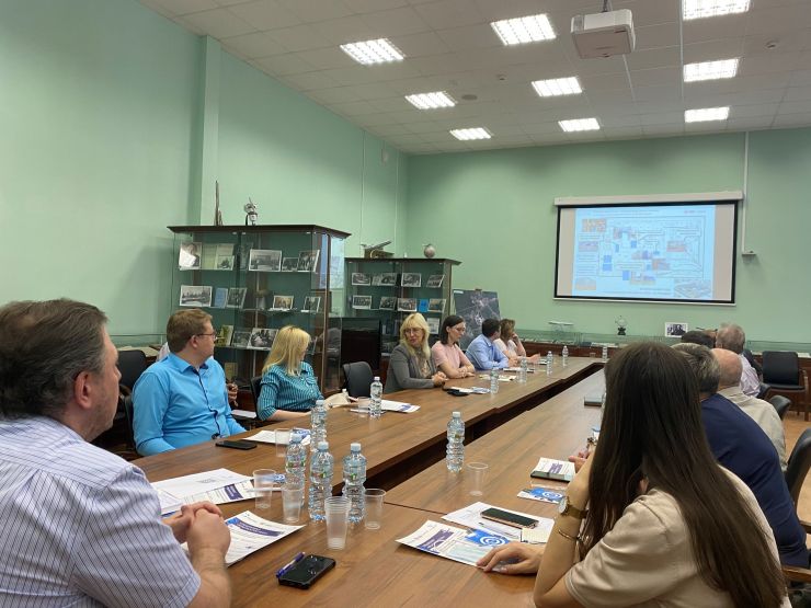 «ОДК-Кузнецов» и Самарский университет проводят акцию «Стобалльники остаются в Самаре» 