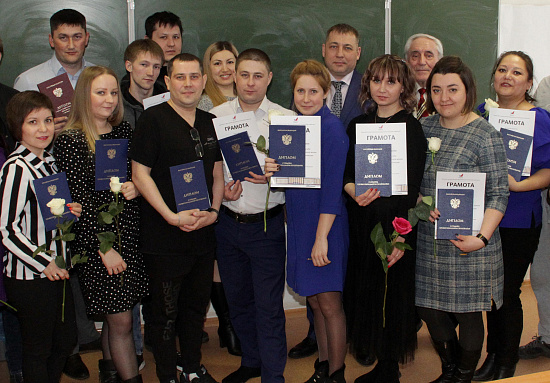 Работники ОДК-УМПО получили дипломы заочного отделения Уфимского авиационного техникума