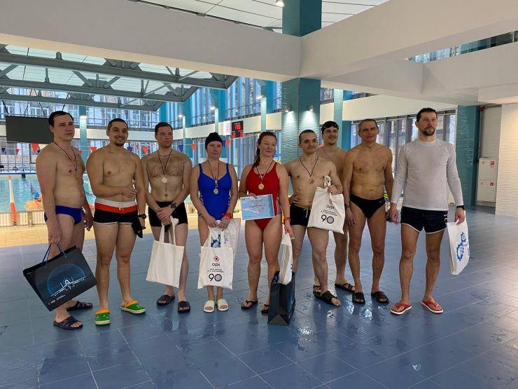 В здоровом теле – здоровый дух: соревнования по плаванию прошли на ММП имени В.В. Чернышева