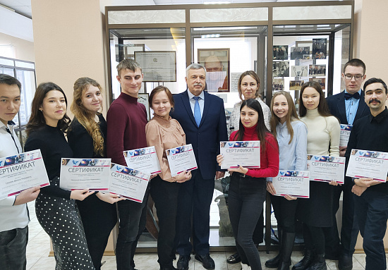 В ОДК-УМПО 10 талантливых студентов поощрили стипендией имени Валерия Лесунова