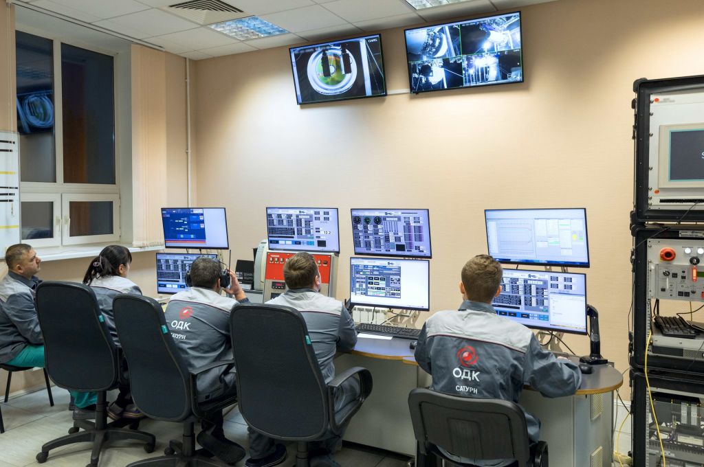 Сложные инженерные испытания авиадвигателя ПД-8 прошли на испытательном стенде ОДК-Сатурн.jpg