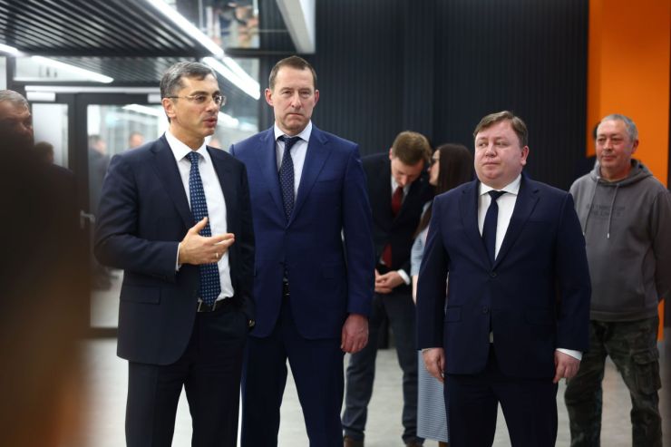 В ОДК-Кузнецов открыли фотовыставку о работниках предприятия – героях СВО