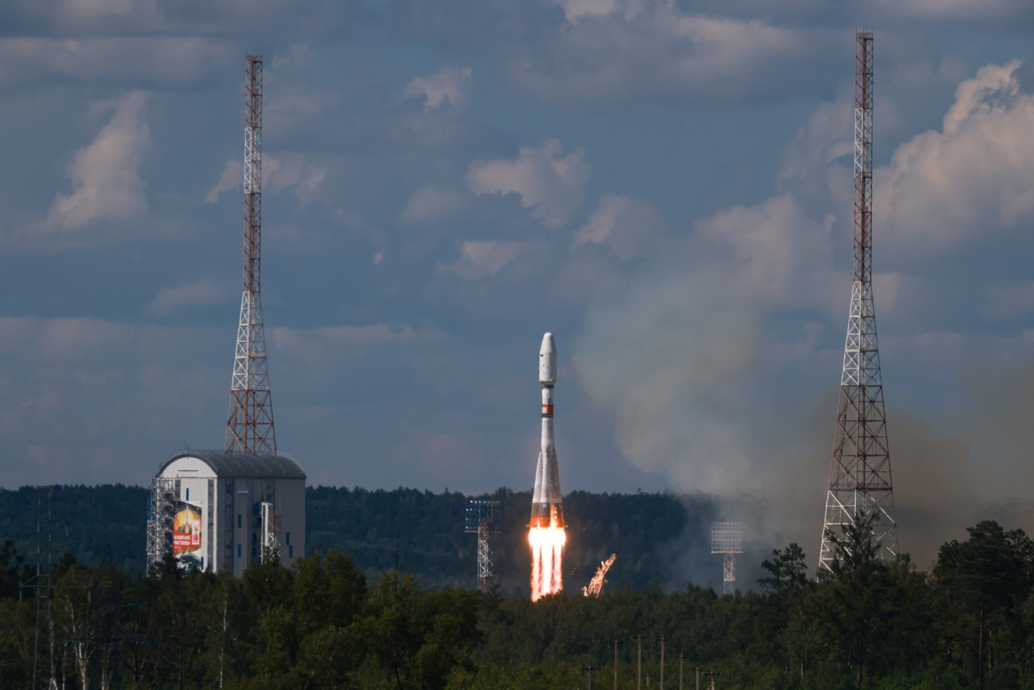 Двигатели ОДК вывели на орбиту спутники «Ионосфера»