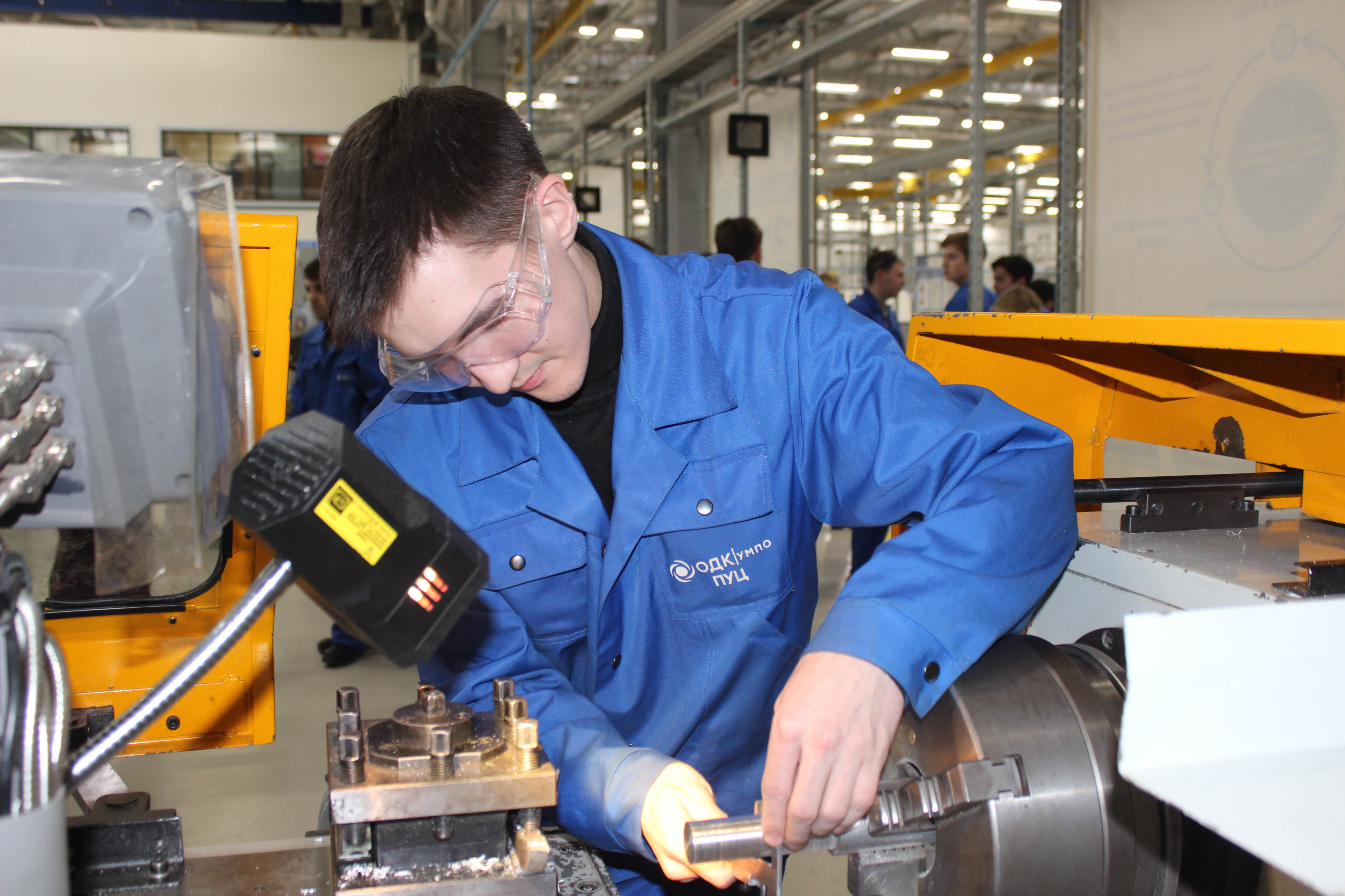 В ОДК-УМПО уже подготовили более 500 мультиспециалистов рабочих профессий