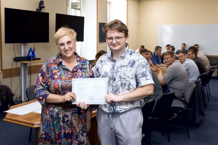 Рыбинские «Крылья Ростеха» получили свидетельства о профессии контролера в ОДК-Сатурн